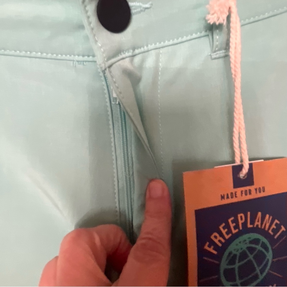 Free Planet  Mens Everyday Shorts Turquoise Flat  Front Shorts Size X Small NWT - Picture 6 of 15